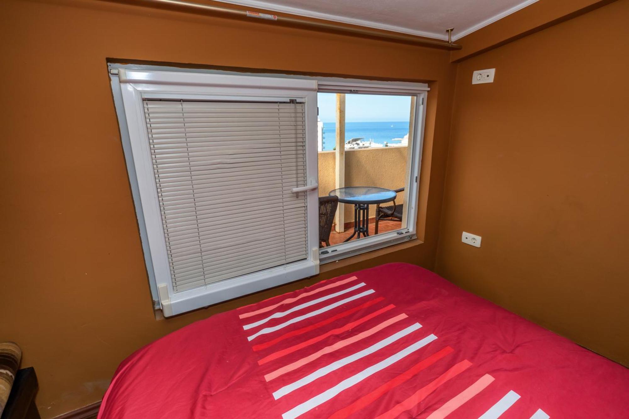 Apartments Pod Lozom With Seaview Petrovac Phòng bức ảnh